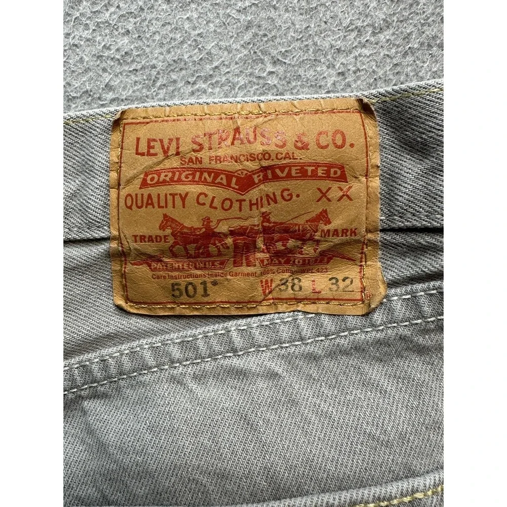 Vintage Levi's 501 Jeans Mens 38x32 (35x29) Gray Straight Leg Button Fly Denim